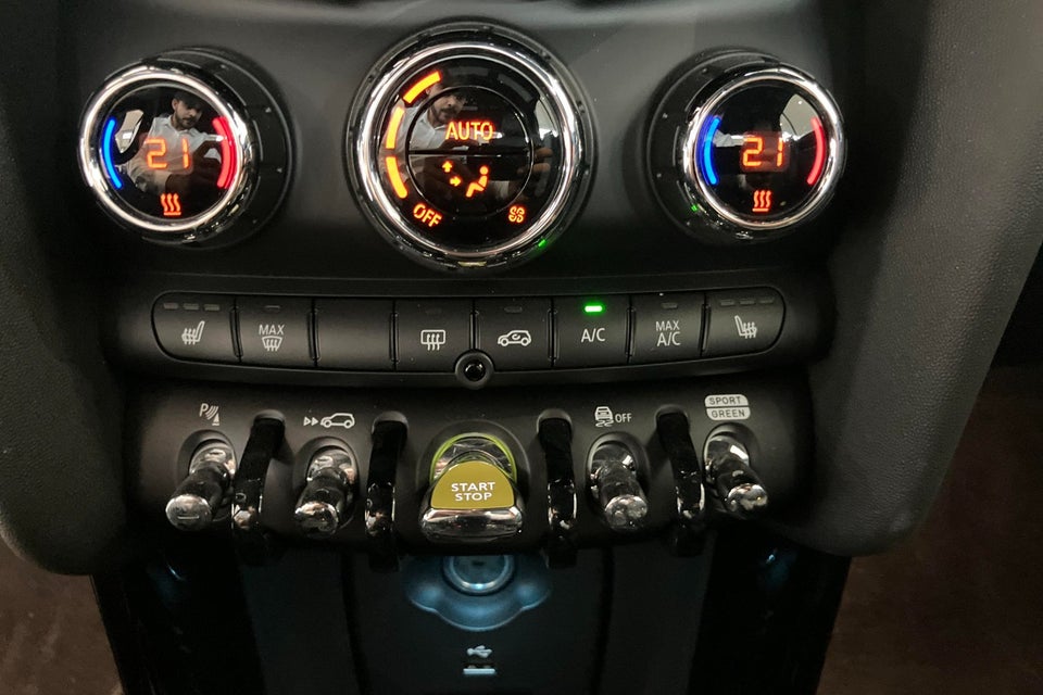 MINI Cooper SE Cabriolet 2d