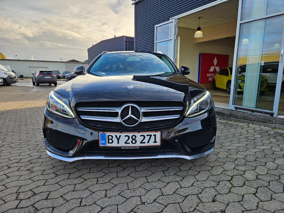 Mercedes C220 d 2,2 AMG Line stc. aut. 5d