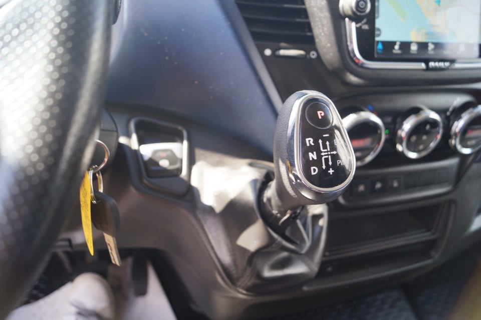 Iveco Daily 2,3 35S16 12m³ Van AG8