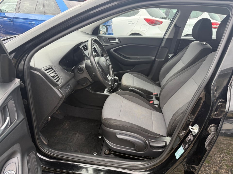 Hyundai i20 1,25 Spring 5d