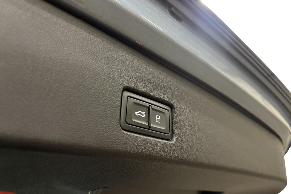 Audi Q4 e-tron 40 Attitude S-line 5d