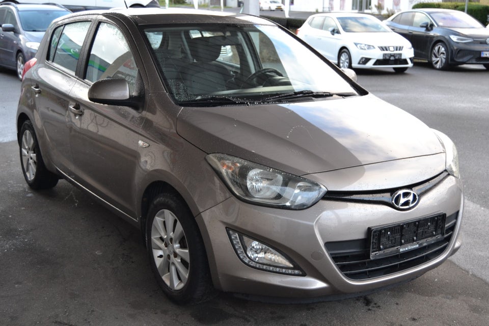 Hyundai i20 1,25 Classic XTR 5d