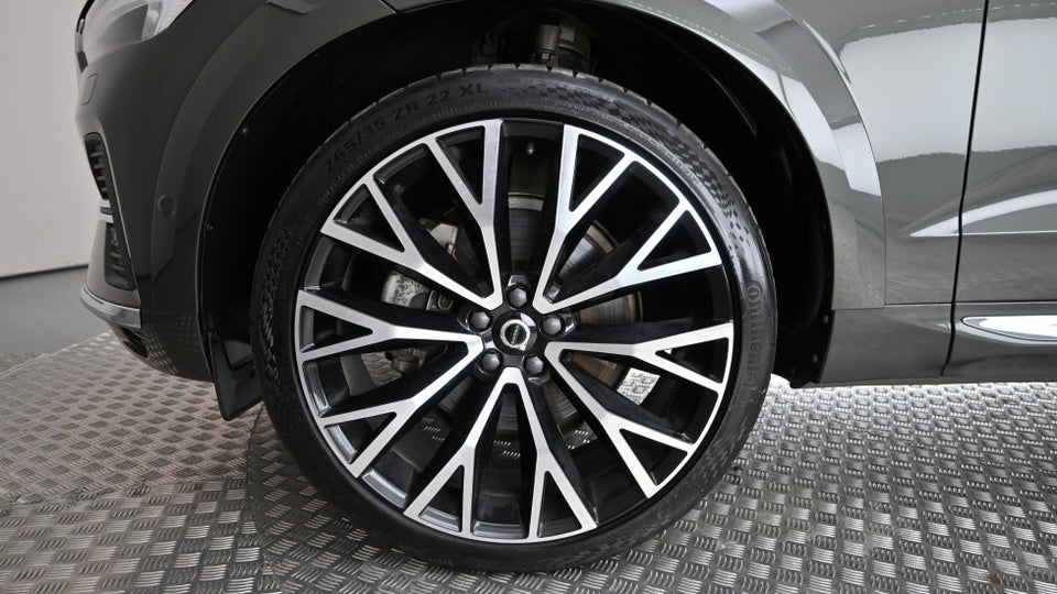 Volvo XC60 2,0 T8 ReCharge Inscription aut. AWD 5d