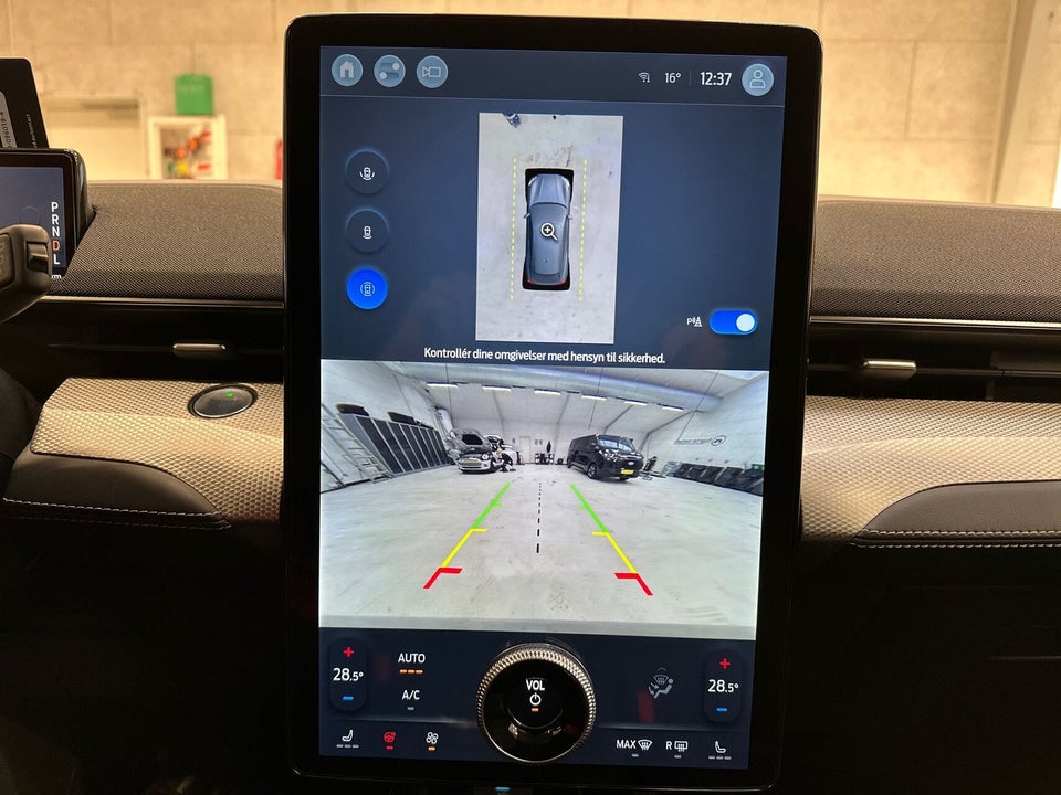 Ford Mustang Mach-E 70 Standard Range 5d