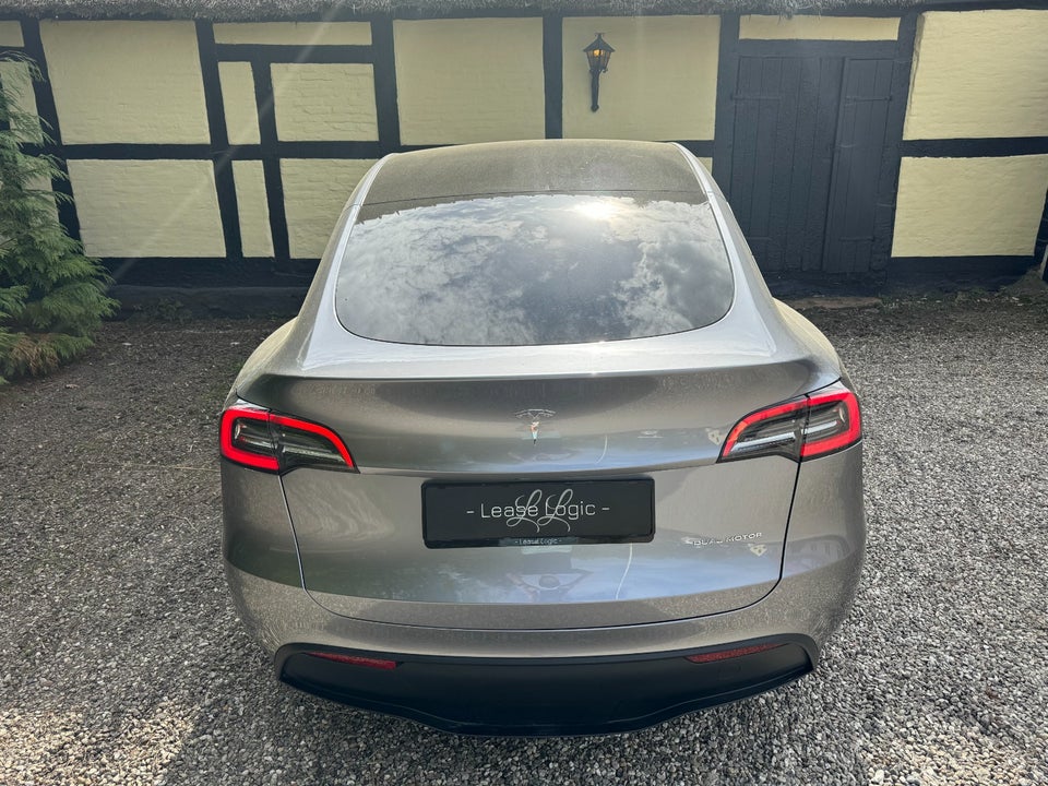 Tesla Model Y Long Range AWD 5d