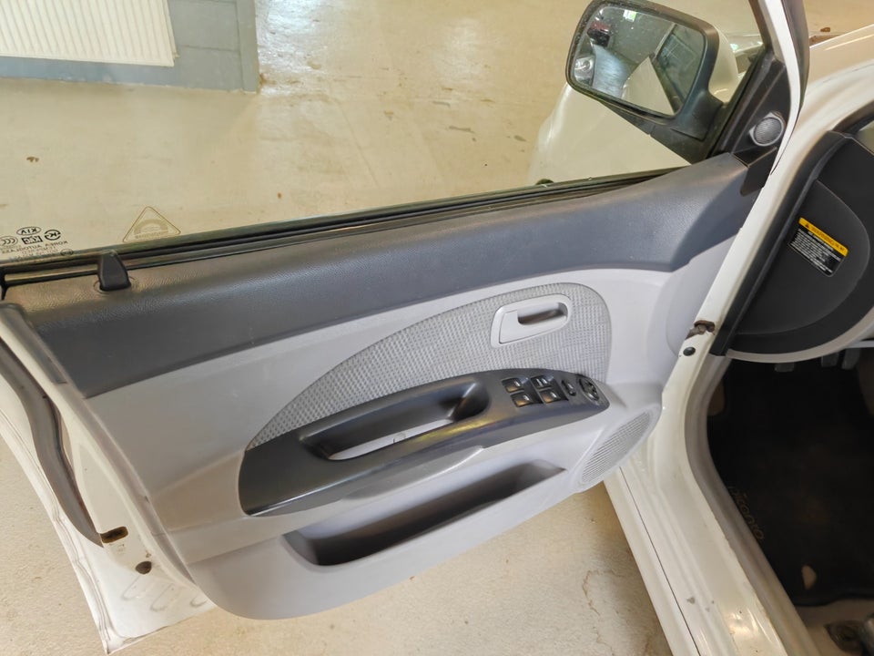 Kia Picanto 1,1 EX 5d
