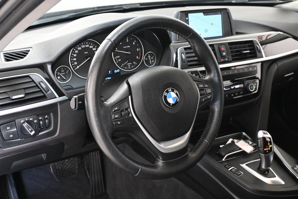 BMW 320d 2,0 Touring Executive aut. 5d