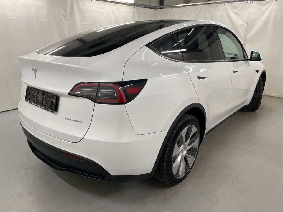 Tesla Model Y Long Range AWD 5d
