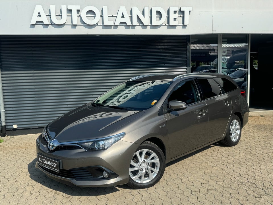 Toyota Auris 1,8 Hybrid H2 Comfort Touring Sports CVT 5d