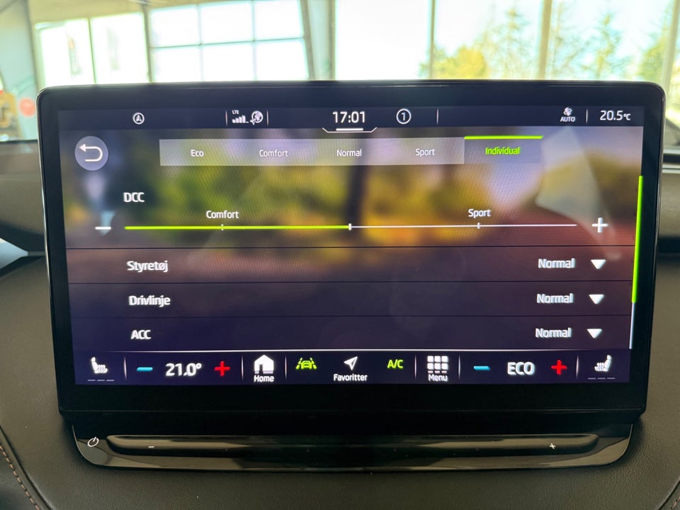 Skoda Enyaq 80 iV Suite 5d