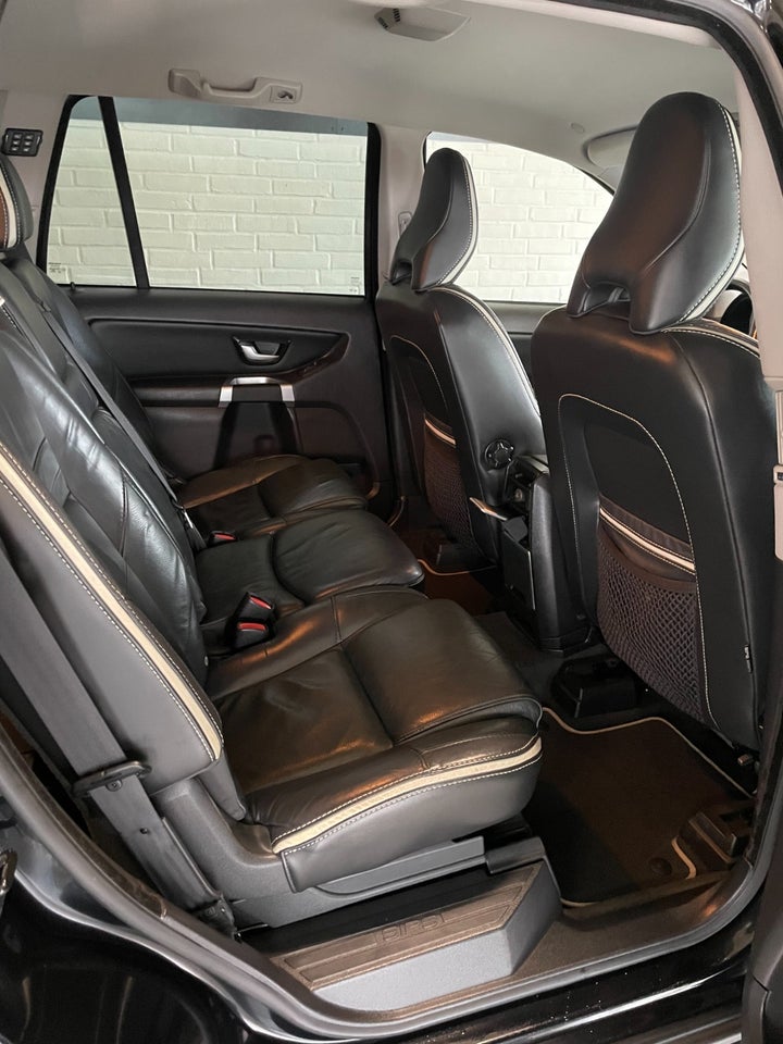 Volvo XC90 2,4 D5 200 R-Design aut. AWD 7prs 5d