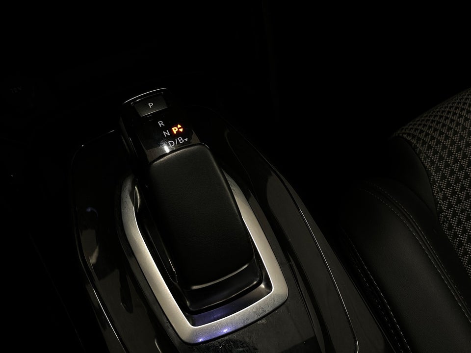 Peugeot e-2008 50 GT Pack 5d