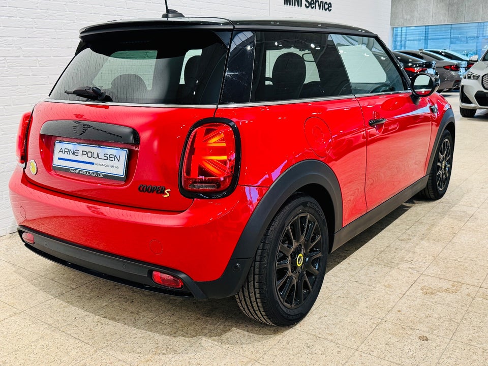 MINI Cooper SE Classic Trim 3d