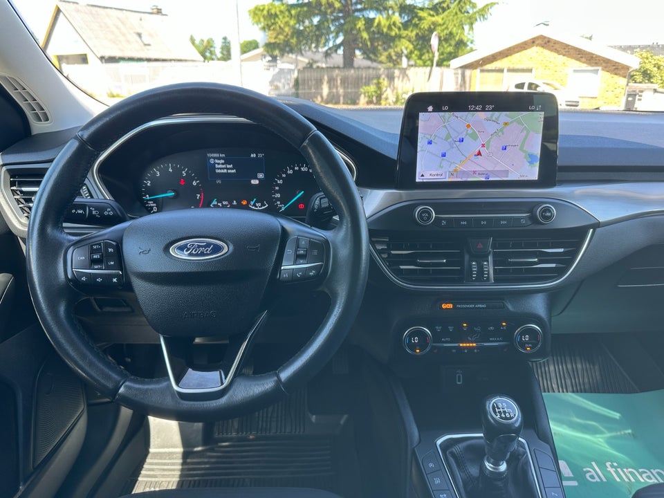 Ford Focus 1,0 EcoBoost Titanium 5d