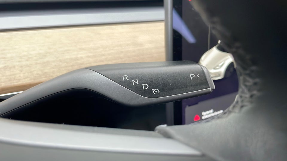 Tesla Model 3 Long Range AWD 4d