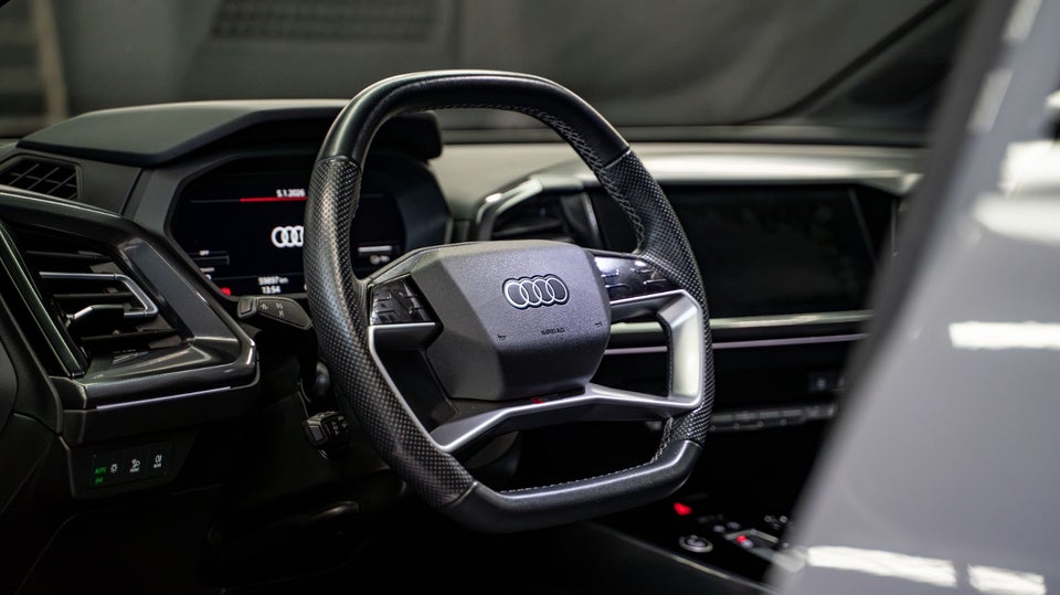 Audi Q4 e-tron 40  5d