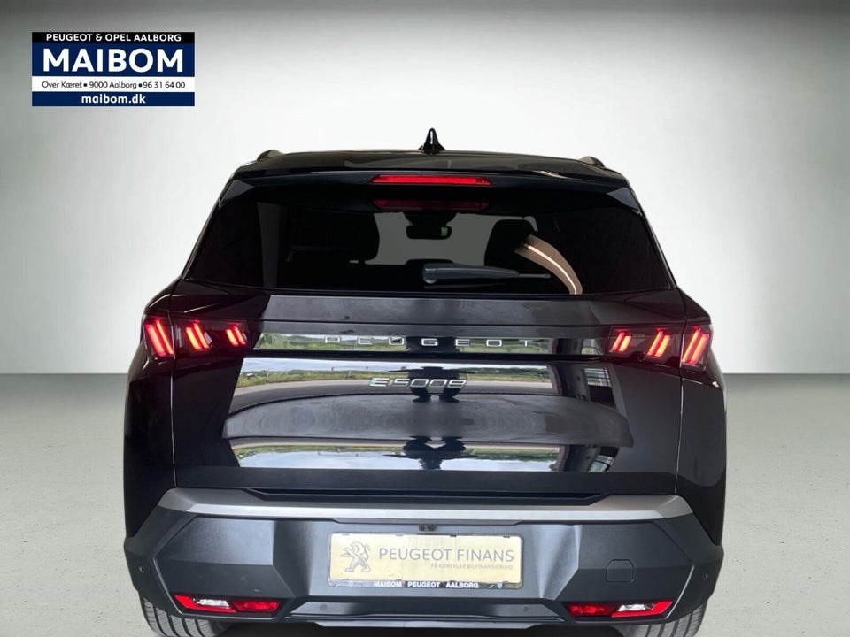 Peugeot e-5008 77 Allure 7prs 5d