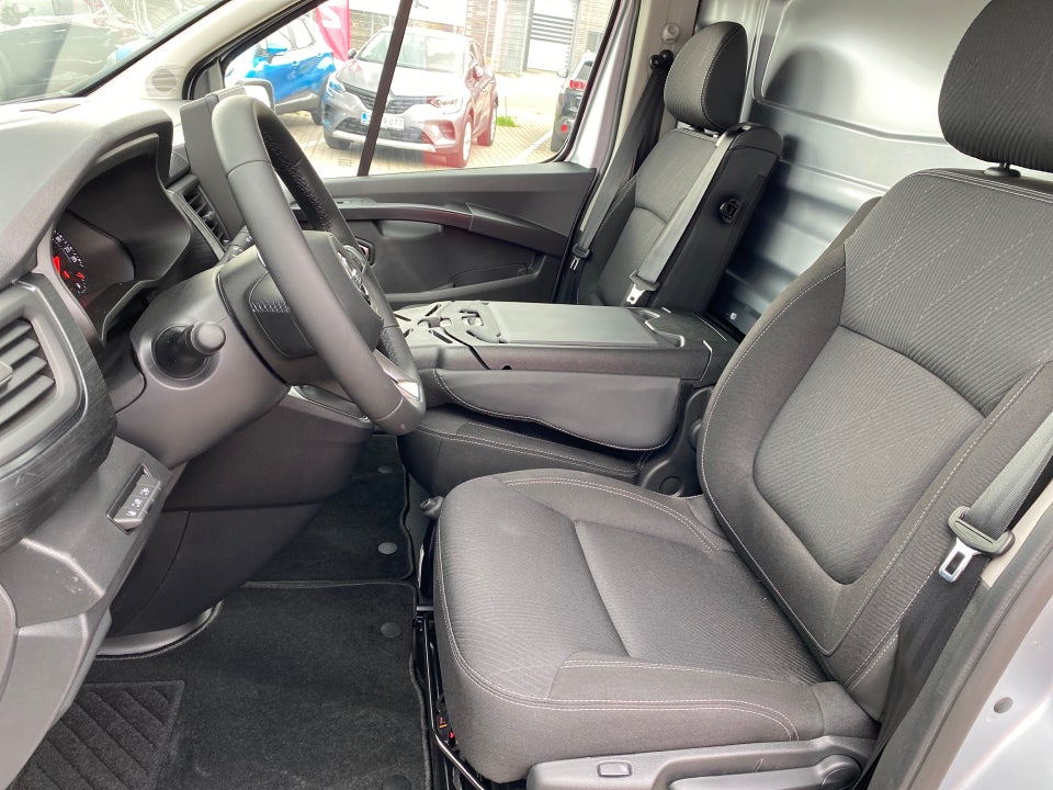 Nissan Primastar 2,0 dCi 150 L2H1 Tekna DCT Van