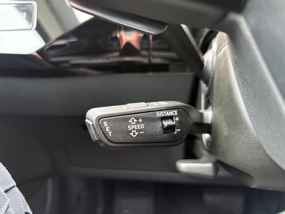 Audi Q8 e-tron 50 S-line Sportback quattro 5d