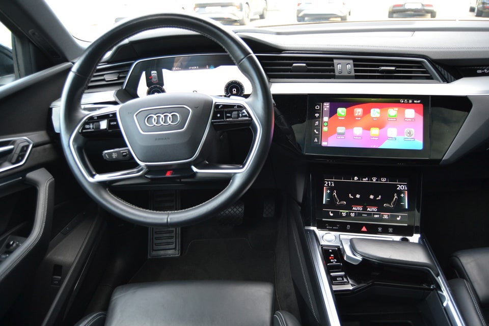 Audi e-tron 55 S-line quattro 5d