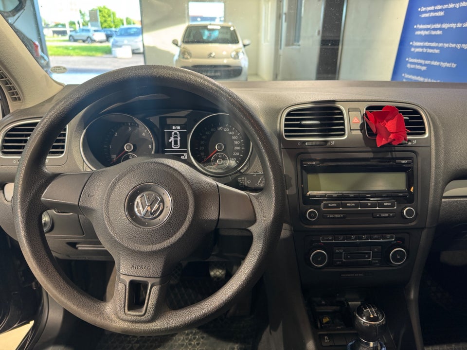 VW Golf VI 1,6 TDi 105 BlueMotion 5d