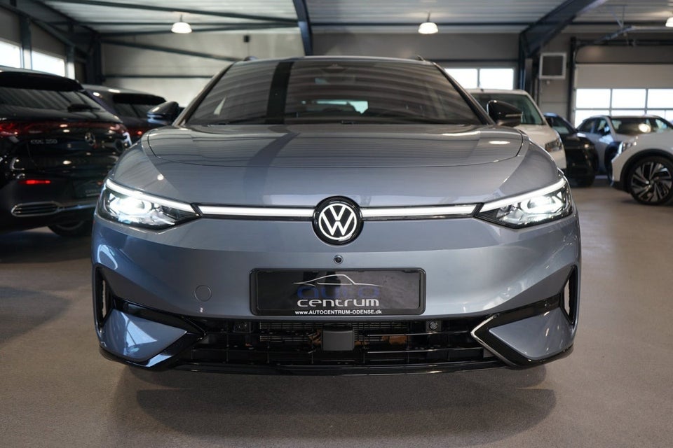 VW ID.7 77 Style Tourer 5d