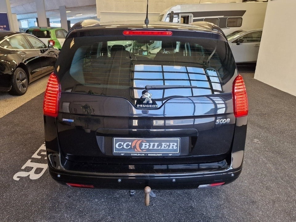 Peugeot 5008 1,6 BlueHDi 120 Allure 7prs 5d