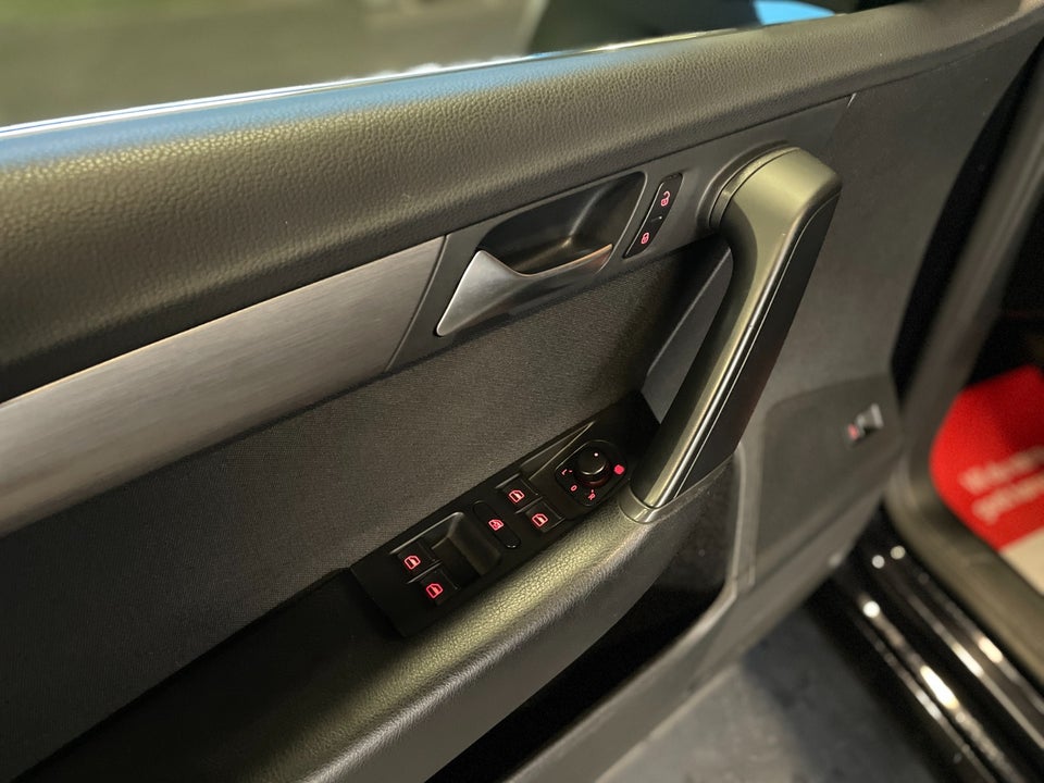 VW Passat 1,6 TDi 105 Comfortline Variant BMT 5d