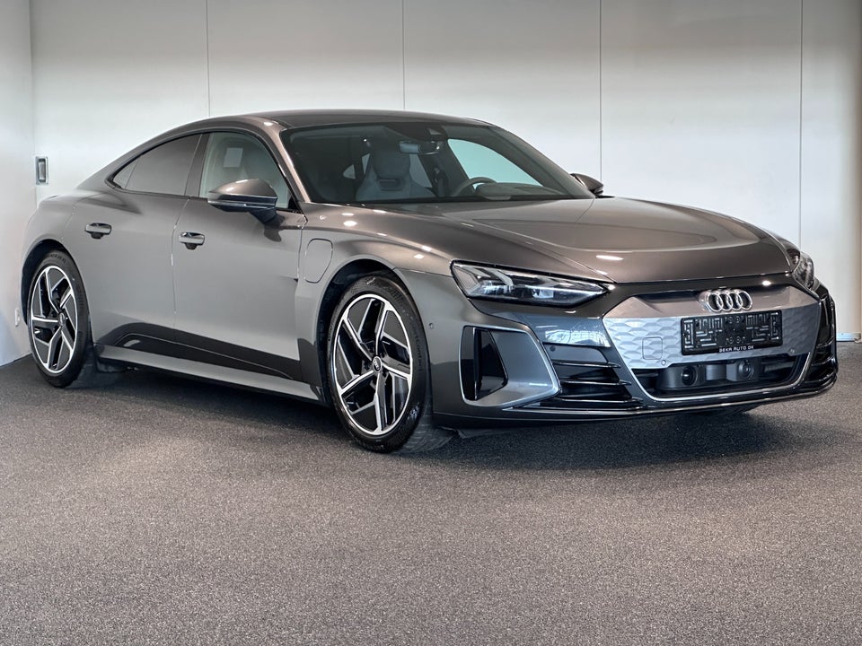Audi e-tron GT quattro 4d