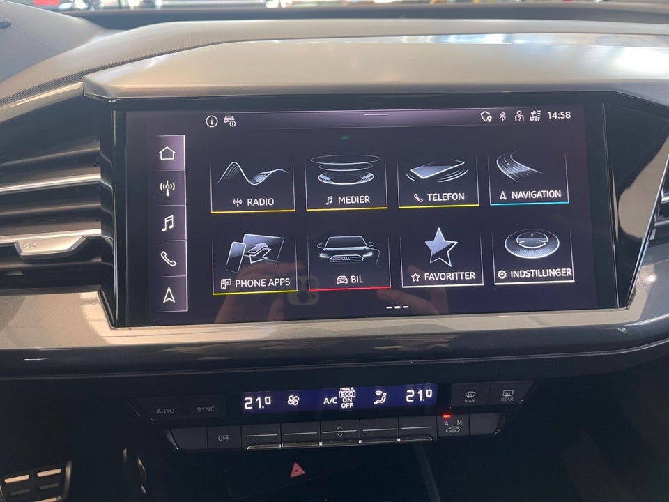 Audi Q4 e-tron 40 S-line Sportback 5d