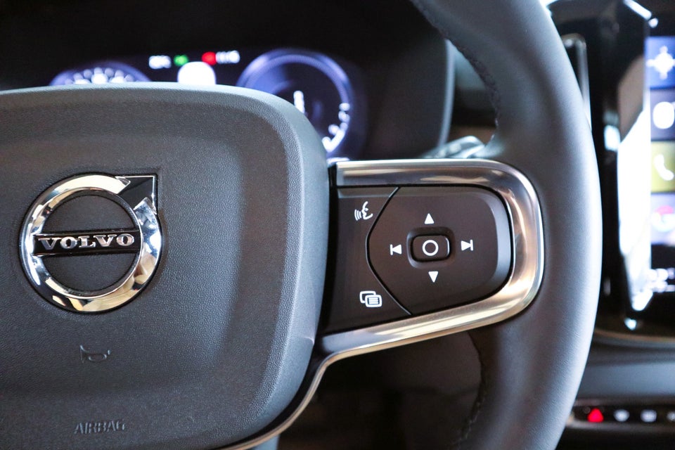 Volvo XC40 1,5 T4 ReCharge Inscription aut. 5d