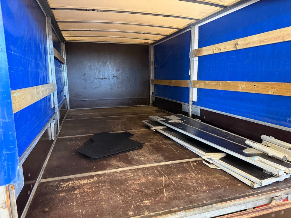 Mercedes Sprinter 319 3,0 CDi A3 Chassis aut. RWD 2d