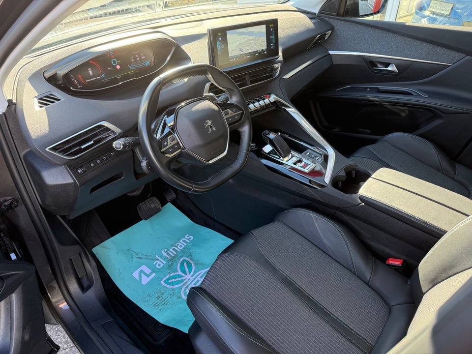 Peugeot 3008 1,6 Hybrid Allure Pack EAT8 5d