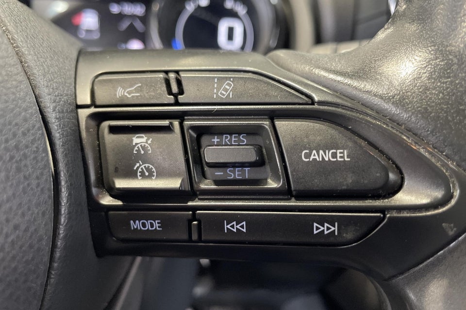 Toyota Yaris 1,5 Hybrid H3 e-CVT 5d