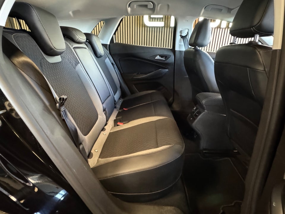 Opel Grandland X 1,6 Hybrid4 Ultimate aut. 5d