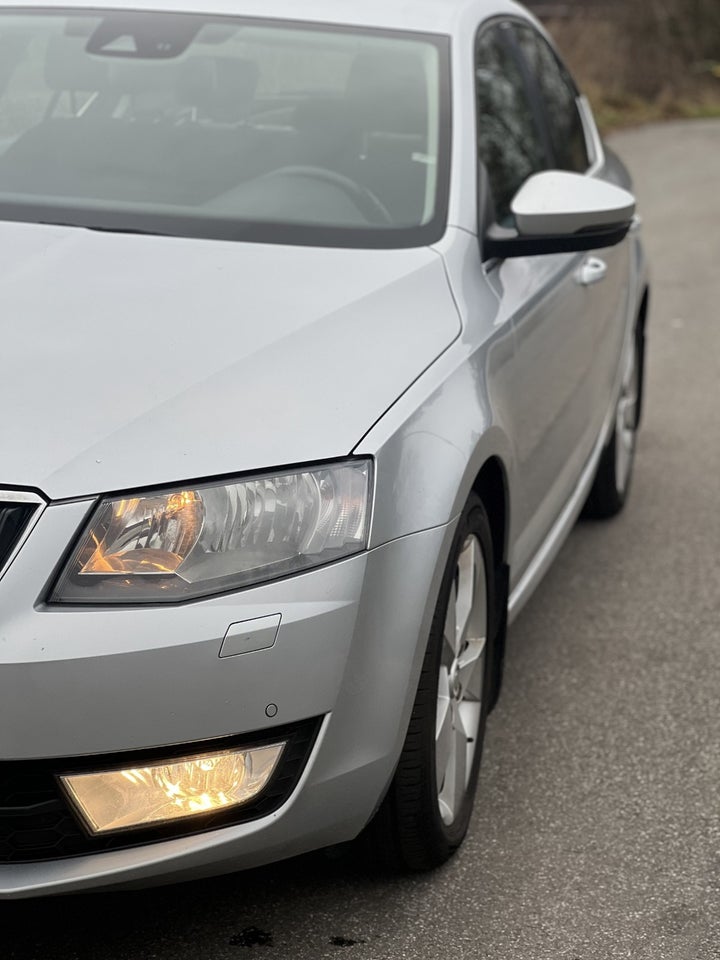 Skoda Octavia 1,2 TSi 105 Elegance DSG 5d