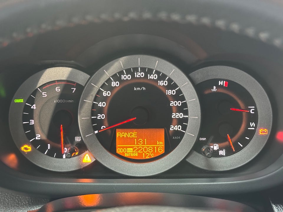 Toyota RAV4 2,2 D-4D 136 4x4 Van 5d