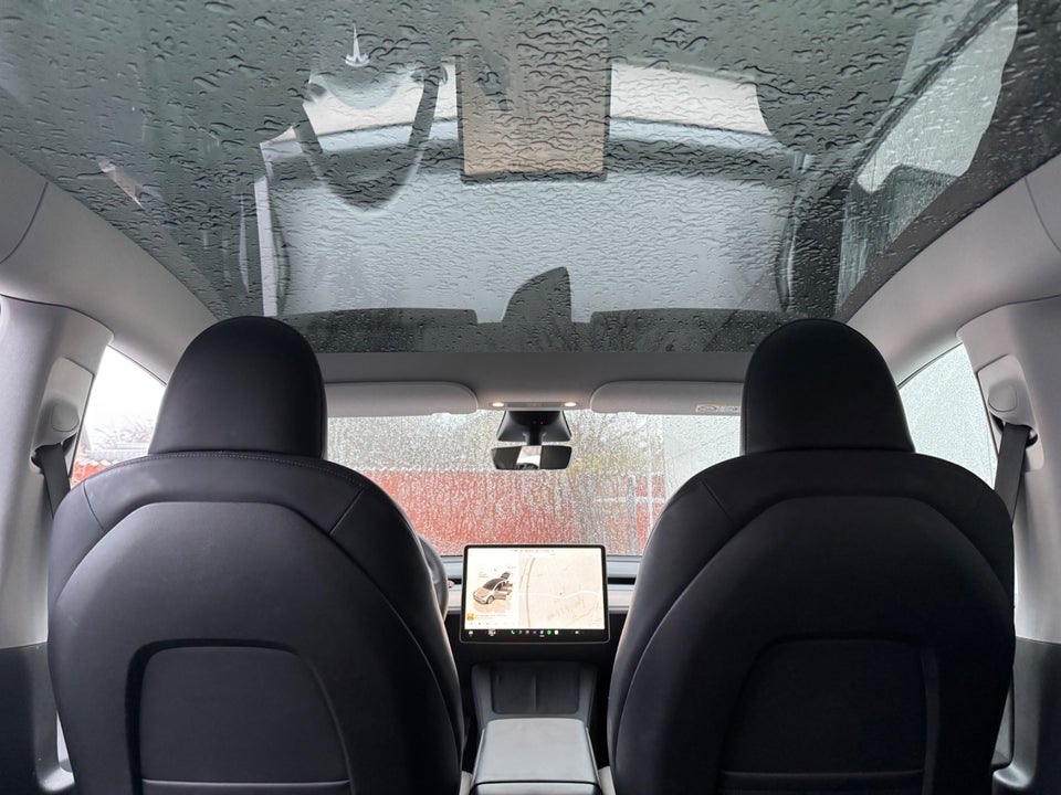 Tesla Model Y Long Range AWD 5d