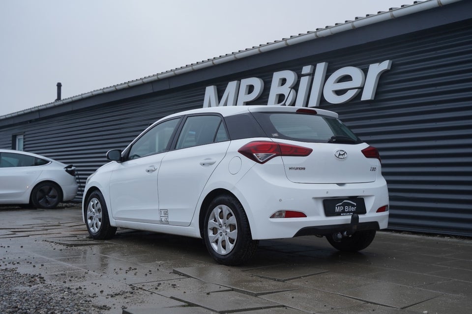 Hyundai i20 1,1 CRDi 75 Trend Van 5d