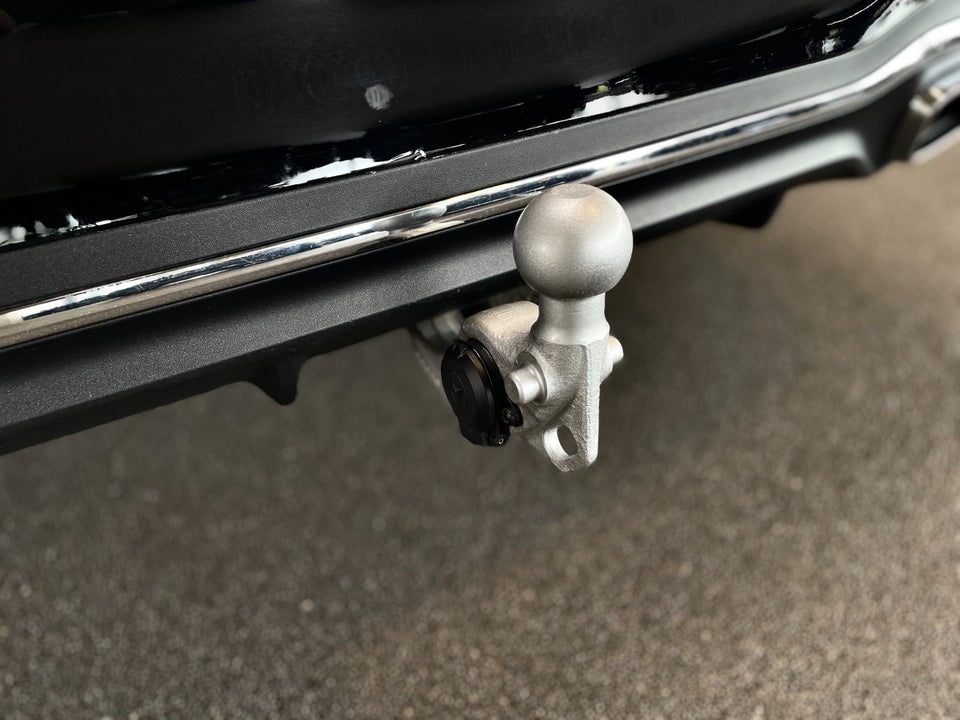 Mercedes C300 e 2,0 AMG Line stc. aut. 5d