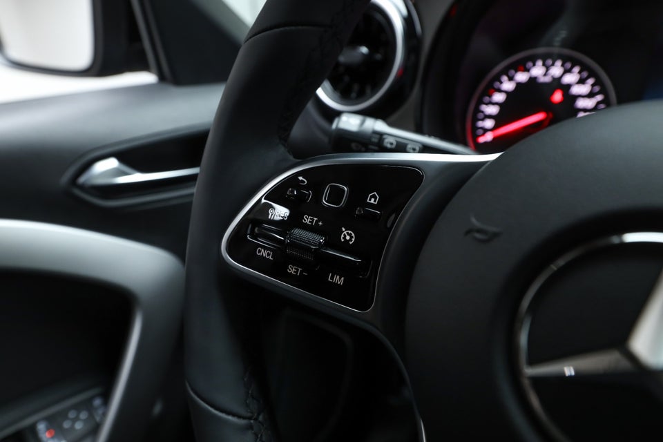 Mercedes EQT200 L1 5d