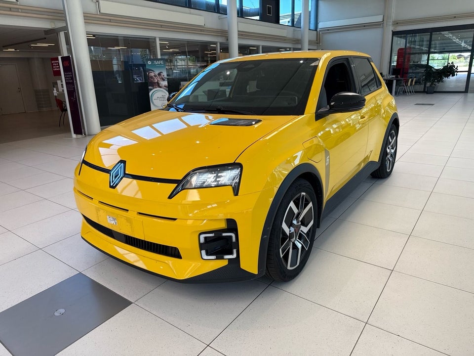 Renault 5 E-Tech 40 Techno 5d