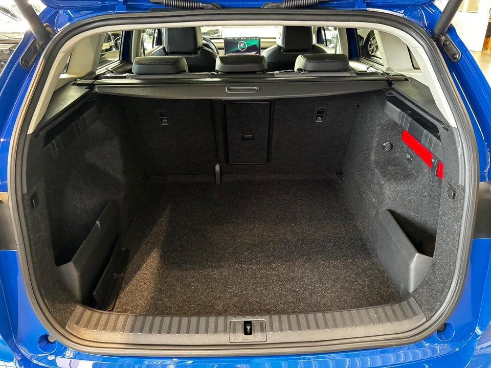 Skoda Enyaq 80 iV Plus Loft 5d