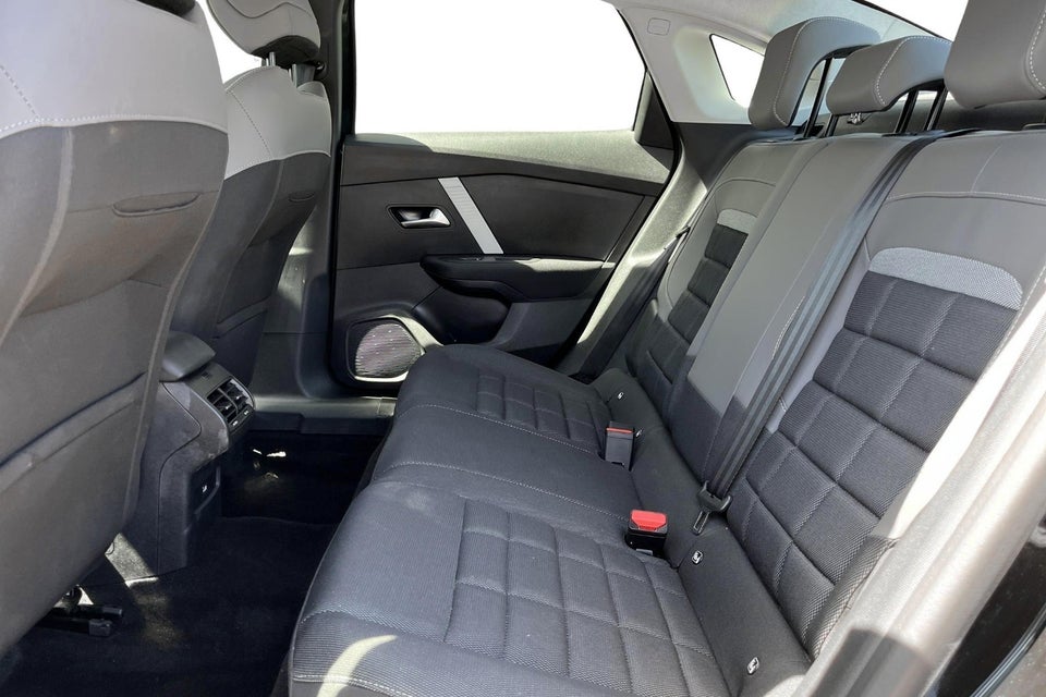 Citroën ë-C4 X 54 Plus 4d