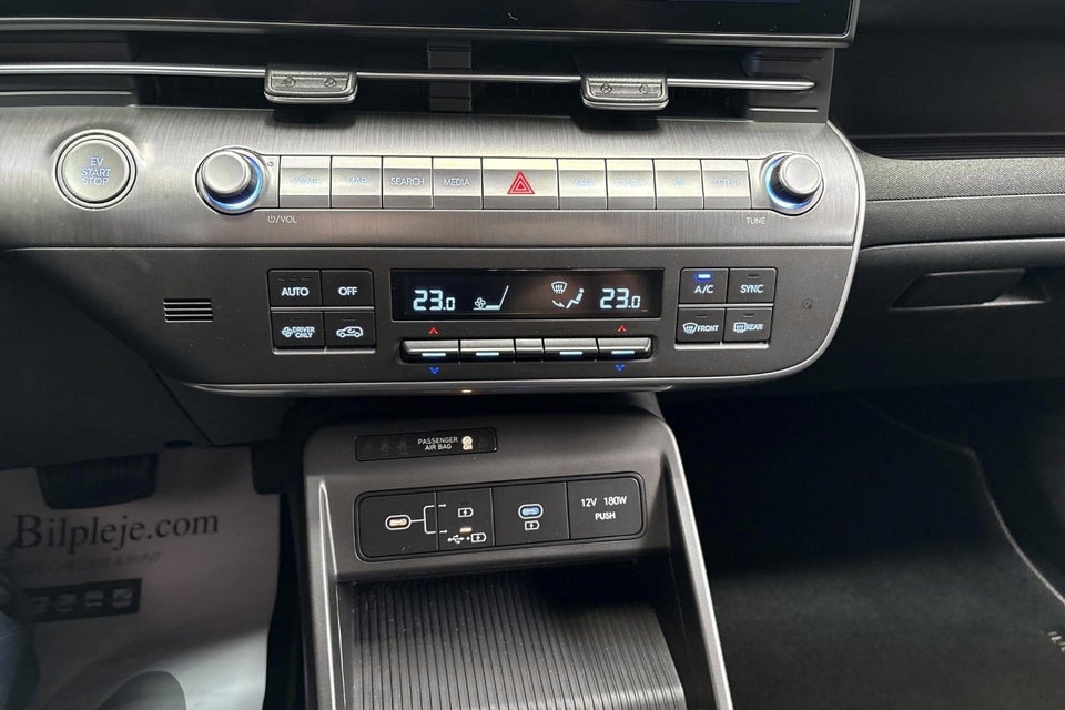 Hyundai Kona 48 EV Essential 5d