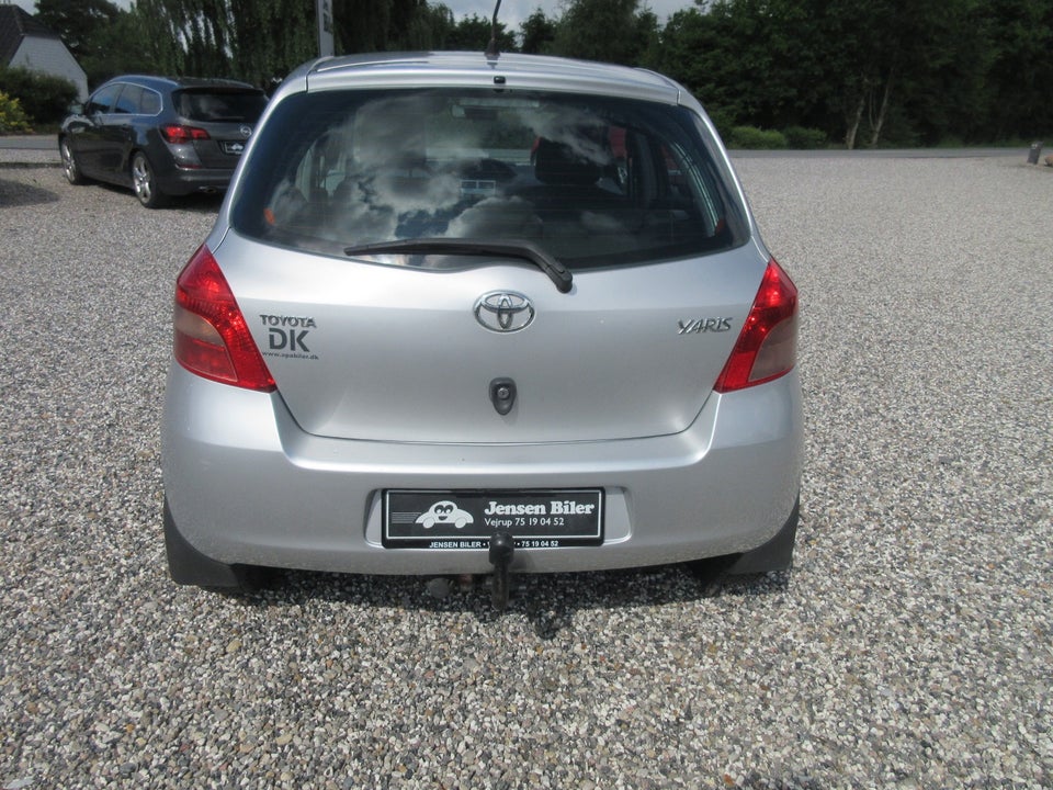 Toyota Yaris 1,3 Sol 5d