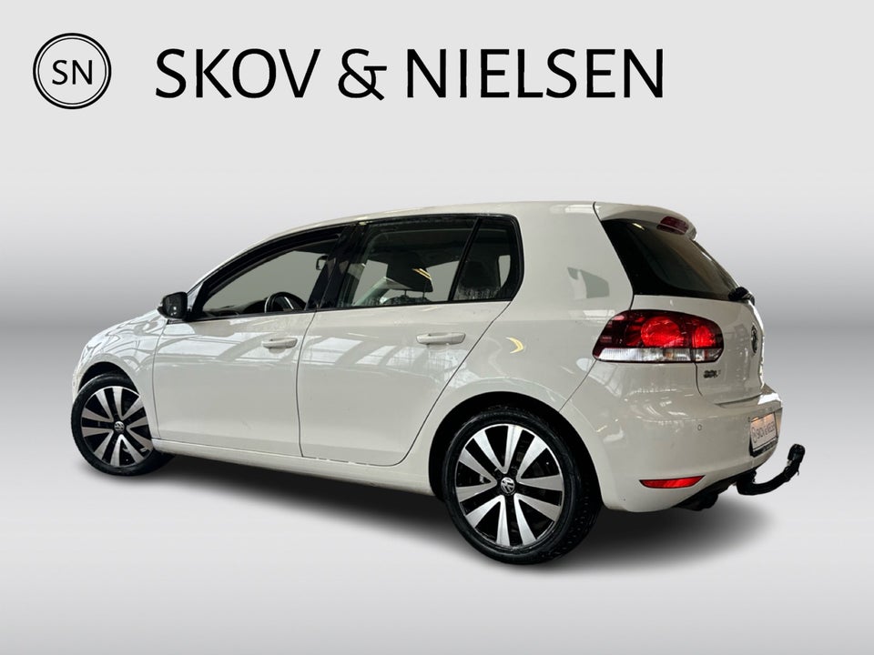 VW Golf VI 2,0 TDi 140 Comfortline DSG 5d