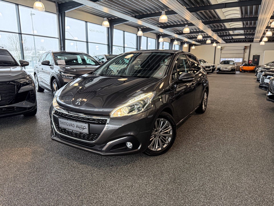 Peugeot 208 1,5 BlueHDi 100 Infinity Sky 5d