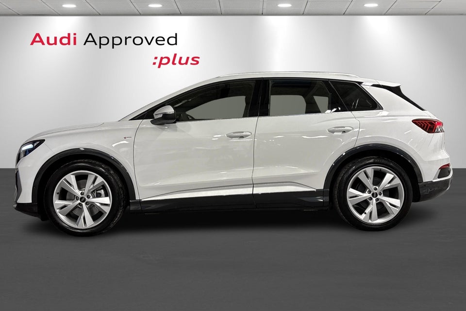 Audi Q4 e-tron 45 S-line 5d