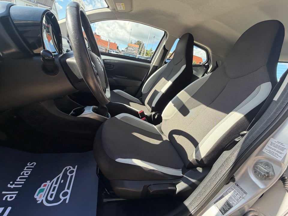 Toyota Aygo 1,0 VVT-i Air 5d